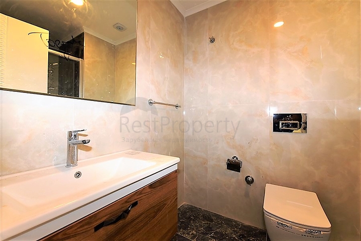 Большой пентхаус с видом на море