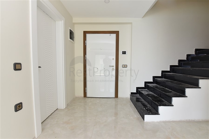 Большой пентхаус с видом на море