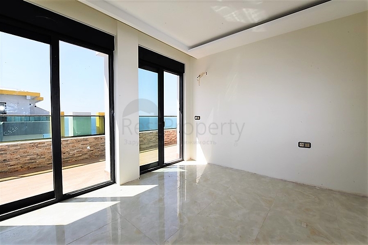 Большой пентхаус с видом на море