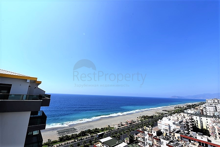 Большой пентхаус с видом на море