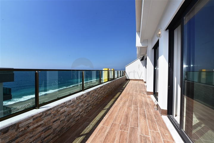 Большой пентхаус с видом на море