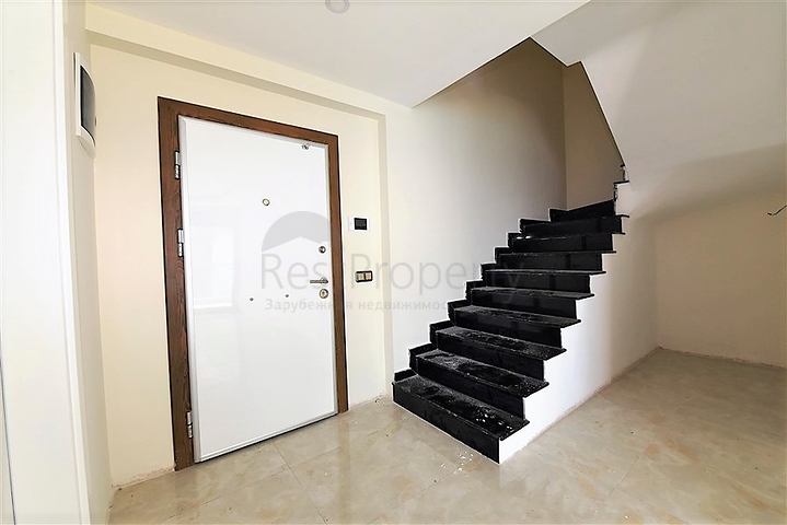 Большой пентхаус с видом на море