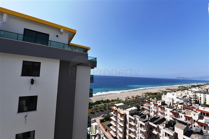 Большой пентхаус с видом на море