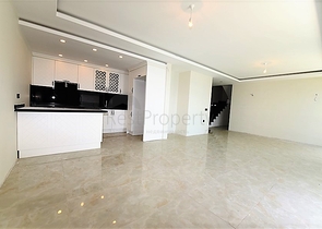 Большой пентхаус с видом на море