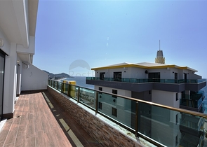 Большой пентхаус с видом на море