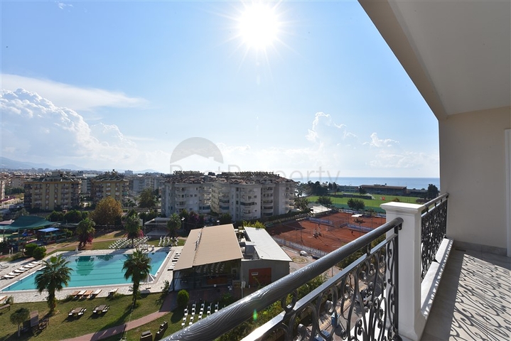 Трехкомнатная квартира в центре Алании