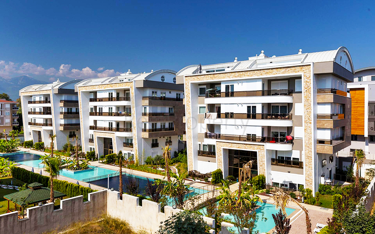 Просторный пентхаус 4+1 в Унжалы Коньяалты