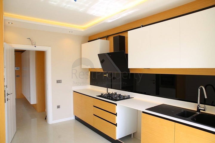 Просторный пентхаус 4+1 в Унжалы Коньяалты