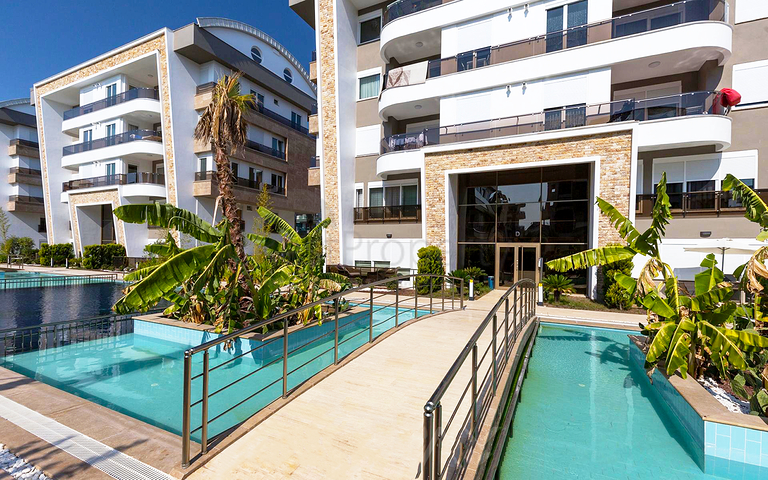 Просторный пентхаус 4+1 в Унжалы Коньяалты