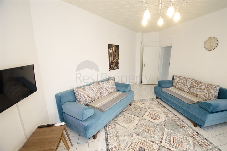 Квартира 1+1 с мебелью в 5 минутах от моря в Анталии