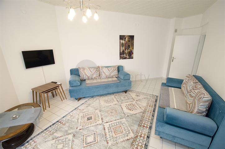 Квартира 1+1 с мебелью в 5 минутах от моря в Анталии