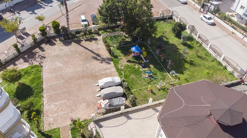 Квартира 1+1 с мебелью в 5 минутах от моря в Анталии