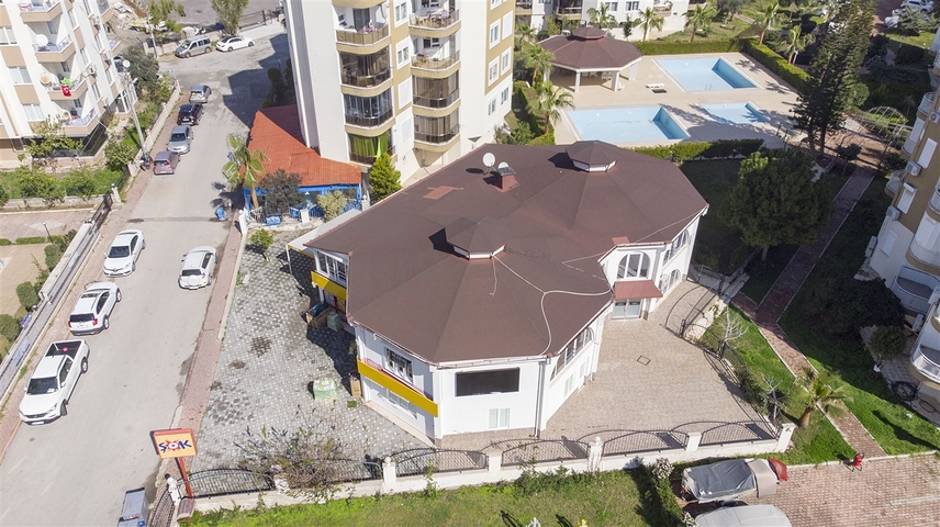 Квартира 1+1 с мебелью в 5 минутах от моря в Анталии