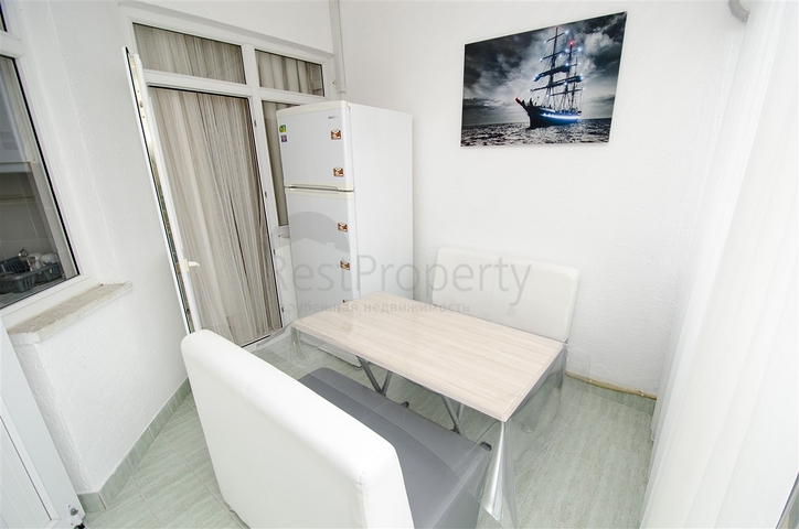 Квартира 1+1 с мебелью в 5 минутах от моря в Анталии