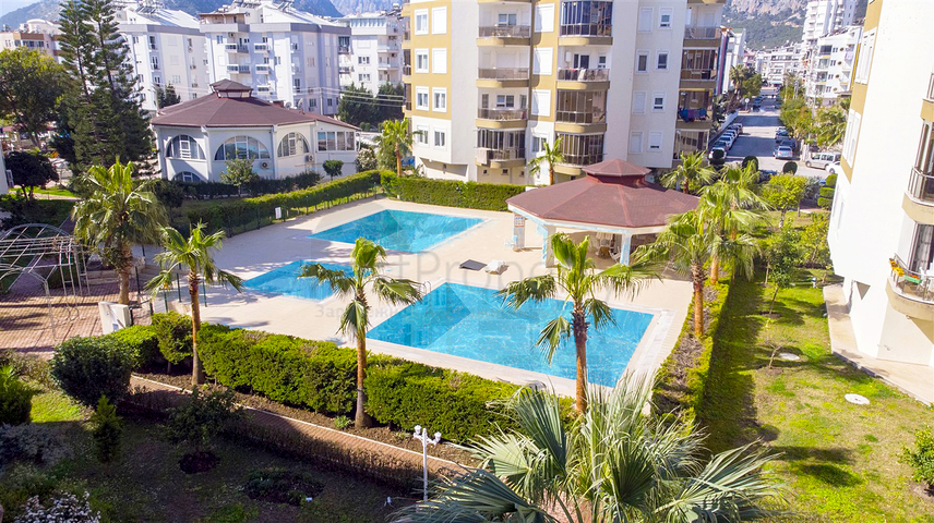 Квартира 1+1 с мебелью в 5 минутах от моря в Анталии