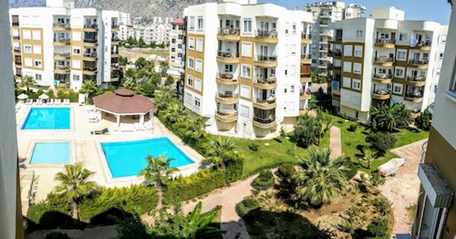 Квартира 1+1 с мебелью в 5 минутах от моря в Анталии