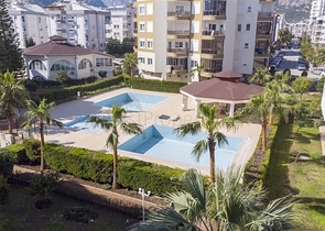 Квартира 1+1 с мебелью в 5 минутах от моря в Анталии