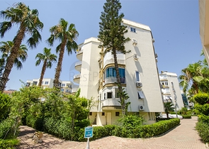 Квартира 1+1 с мебелью в 5 минутах от моря в Анталии