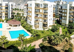 Квартира 1+1 с мебелью в 5 минутах от моря в Анталии