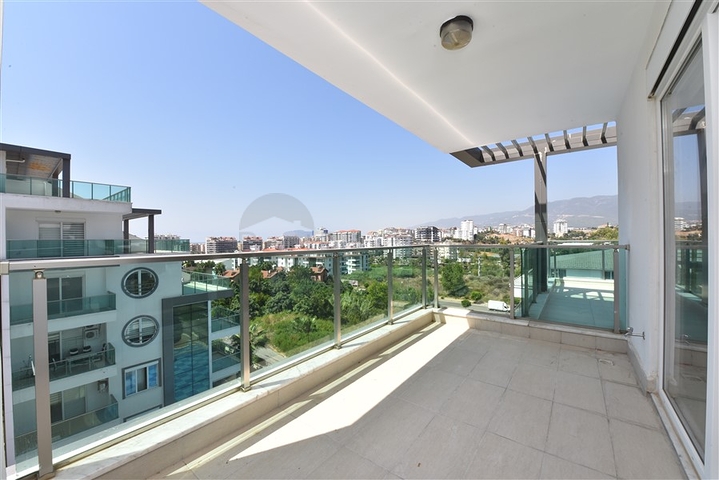 Меблированный пентхаус 3+1