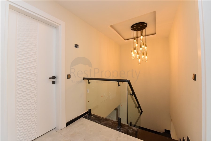 Просторный пентхаус на первой береговой линии 