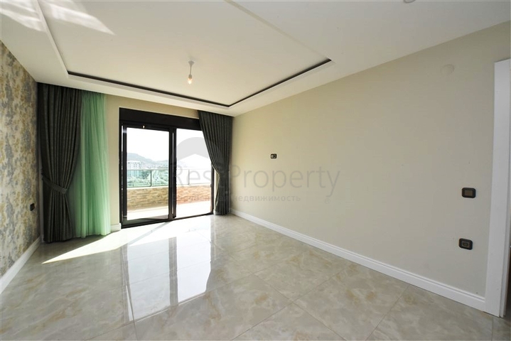 Просторный пентхаус на первой береговой линии 