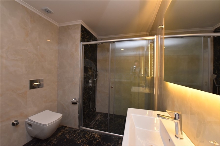 Просторный пентхаус на первой береговой линии 