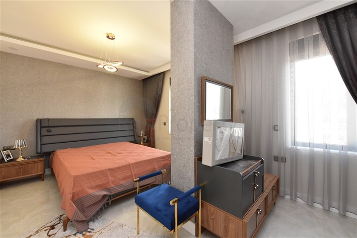 Просторный пентхаус на первой береговой линии 