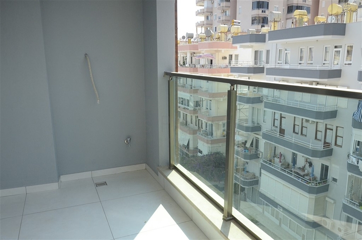 Квартира 1+1 с мебелью в районе Махмутлар