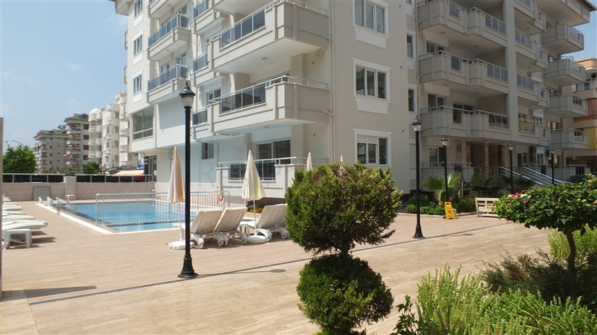 Двухкомнатная квартира 1+1 в центре района Оба рядом с городской инфраструктурой