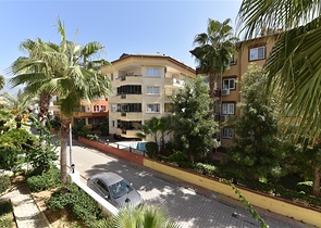 Двухкомнатная квартира 1+1 в центре района Оба рядом с городской инфраструктурой