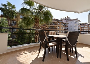 Двухкомнатная квартира 1+1 в центре района Оба рядом с городской инфраструктурой