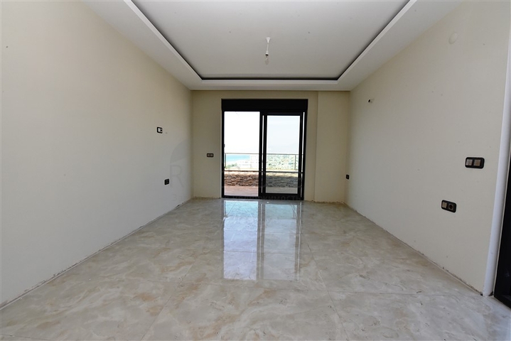 Пентхаус с видом на лазурное  море