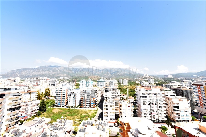 Пентхаус с видом на лазурное  море