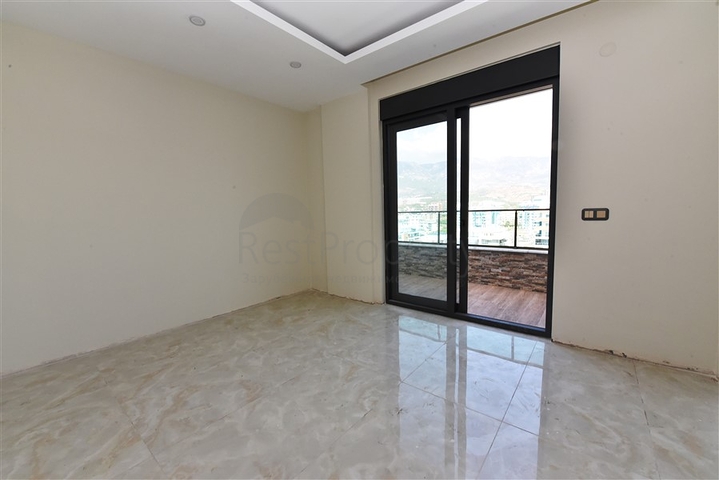 Пентхаус с видом на лазурное  море