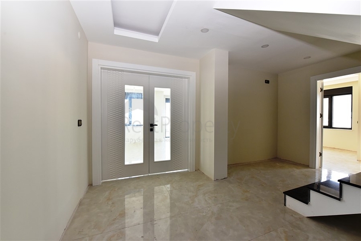 Пентхаус с видом на лазурное  море