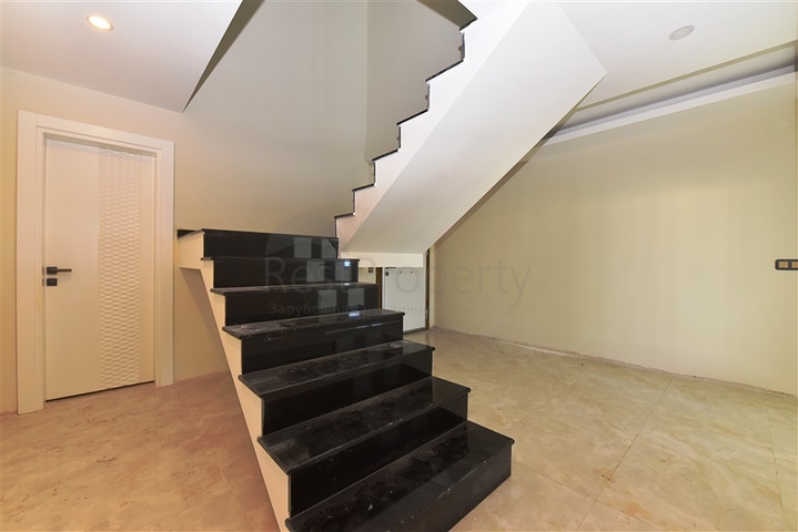 Пентхаус с видом на лазурное  море