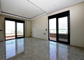 Пентхаус с видом на лазурное  море