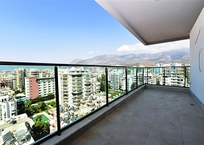 Пентхаус с видом на лазурное  море