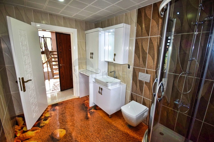 Вилла 4+1 в Нибелире Дошемеальты Анталья