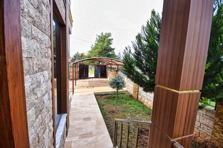 Вилла 4+1 в Нибелире Дошемеальты Анталья