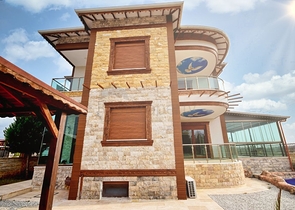 Вилла 4+1 в Нибелире Дошемеальты Анталья