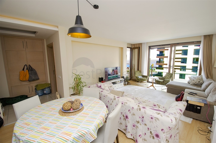 Просторная квартира 3+1 с видом на море в Коньялты