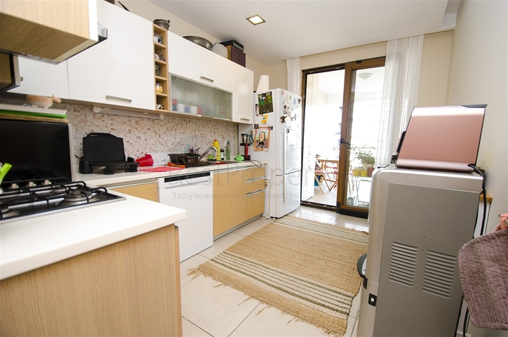 Просторная квартира 3+1 с видом на море в Коньялты