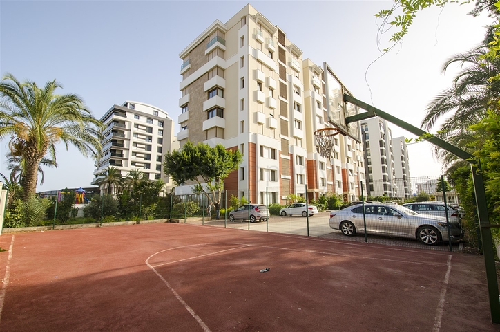 Просторная квартира 3+1 с видом на море в Коньялты