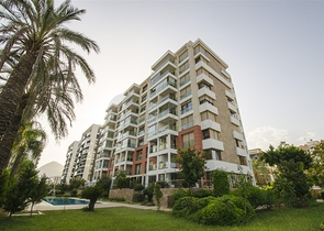 Просторная квартира 3+1 с видом на море в Коньялты