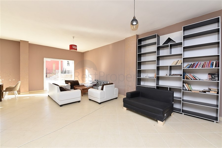 Трёхкомнатная меблированная квартира по привлекательной цене