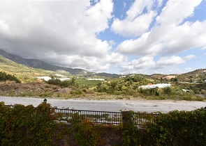 Трёхкомнатная меблированная квартира по привлекательной цене