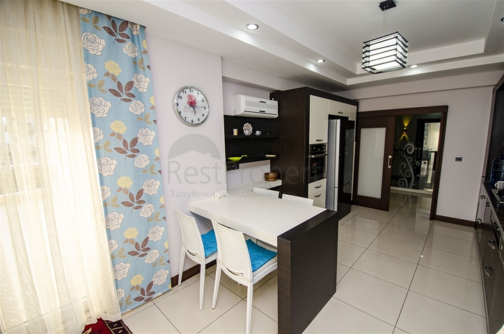 Квартира 3+1 с мебелью в комплексе в 5 минутах от моря