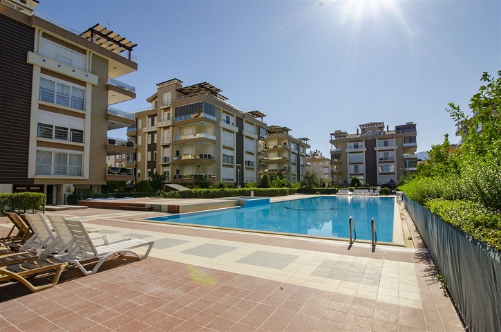 Квартира 3+1 с мебелью в комплексе в 5 минутах от моря